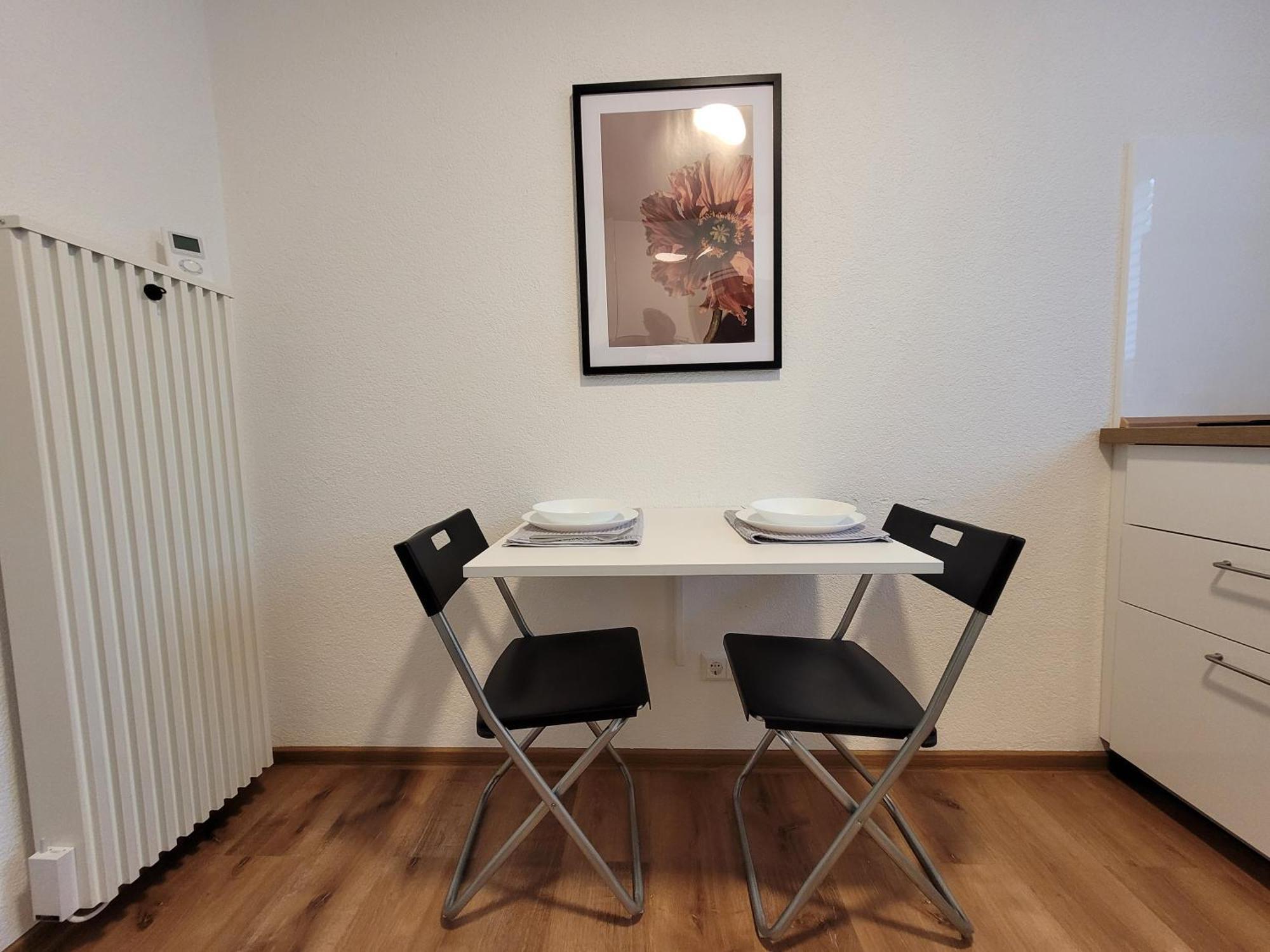 Living Flat, Eine Wohnung Mit Zwei Schlafzimmern Und Balkon Schorndorf  Kültér fotó